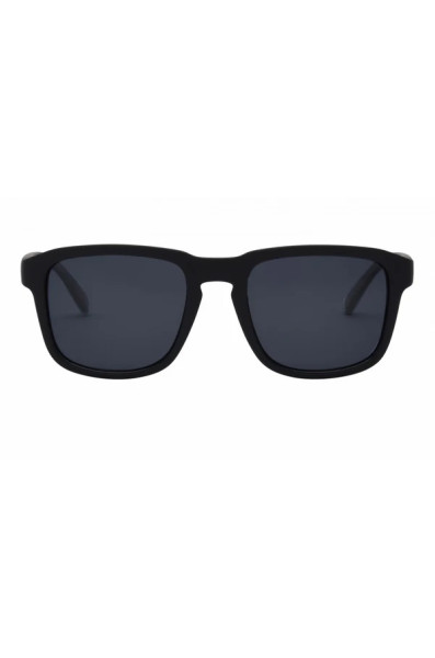 I-sea Logan : Black / Smoke Polarized Lens